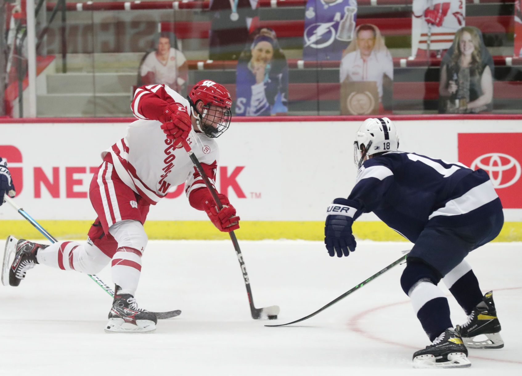 09BadgersHockey1284AJA-11232020202827